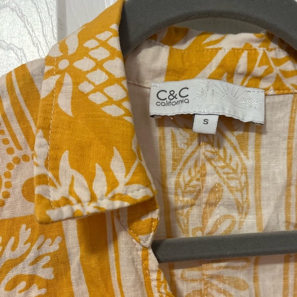 C&C California linen blend blouse relaxed fit cropped  Small - Picture 3 of 6